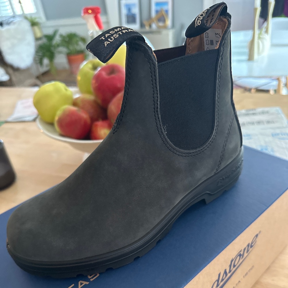 Blundstone Brand New